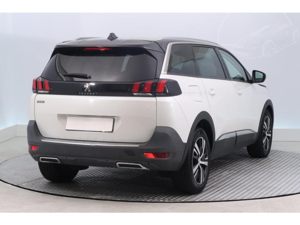 2017 Peugeot 5008 - 5