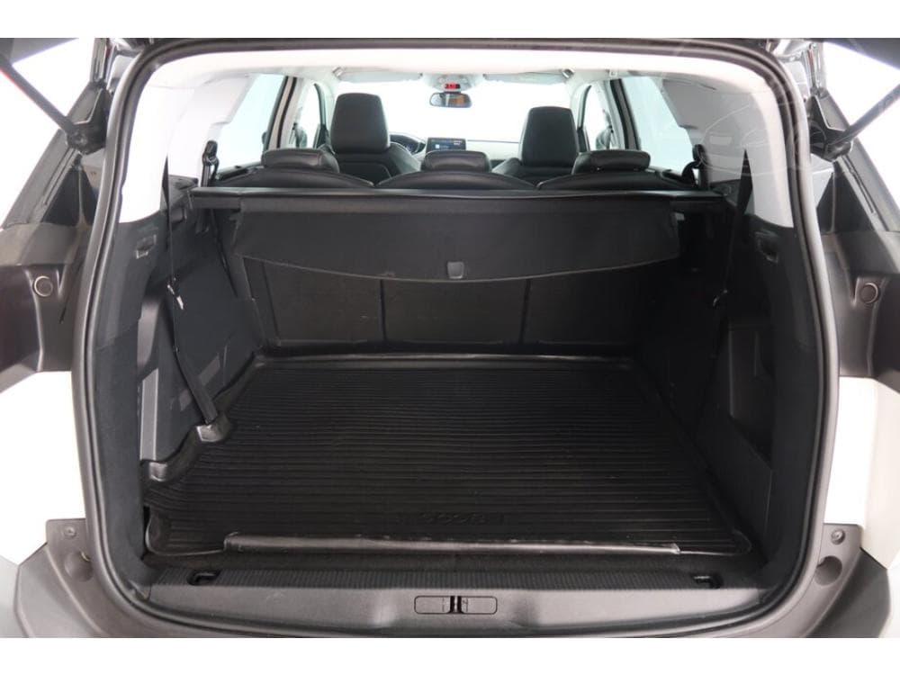 2017 Peugeot 5008 - 14