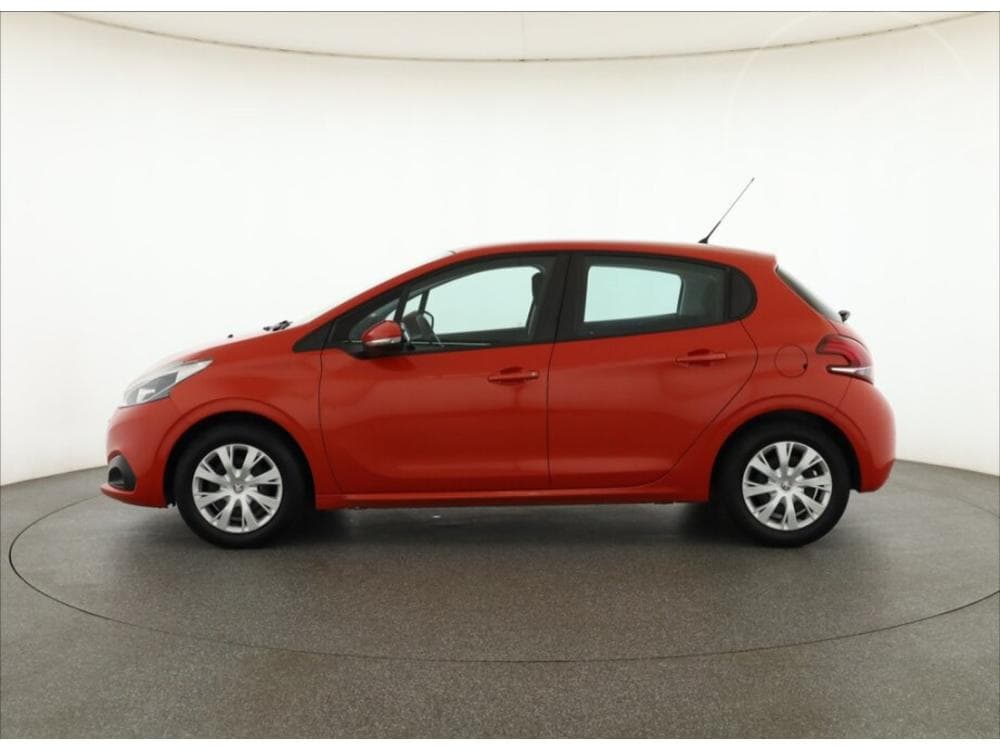 2016 Peugeot 208 - 5
