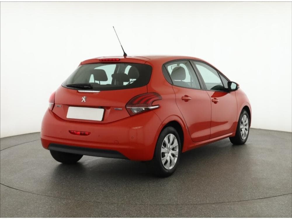 2016 Peugeot 208 - 9