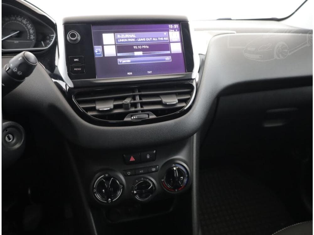 2016 Peugeot 208 - 19