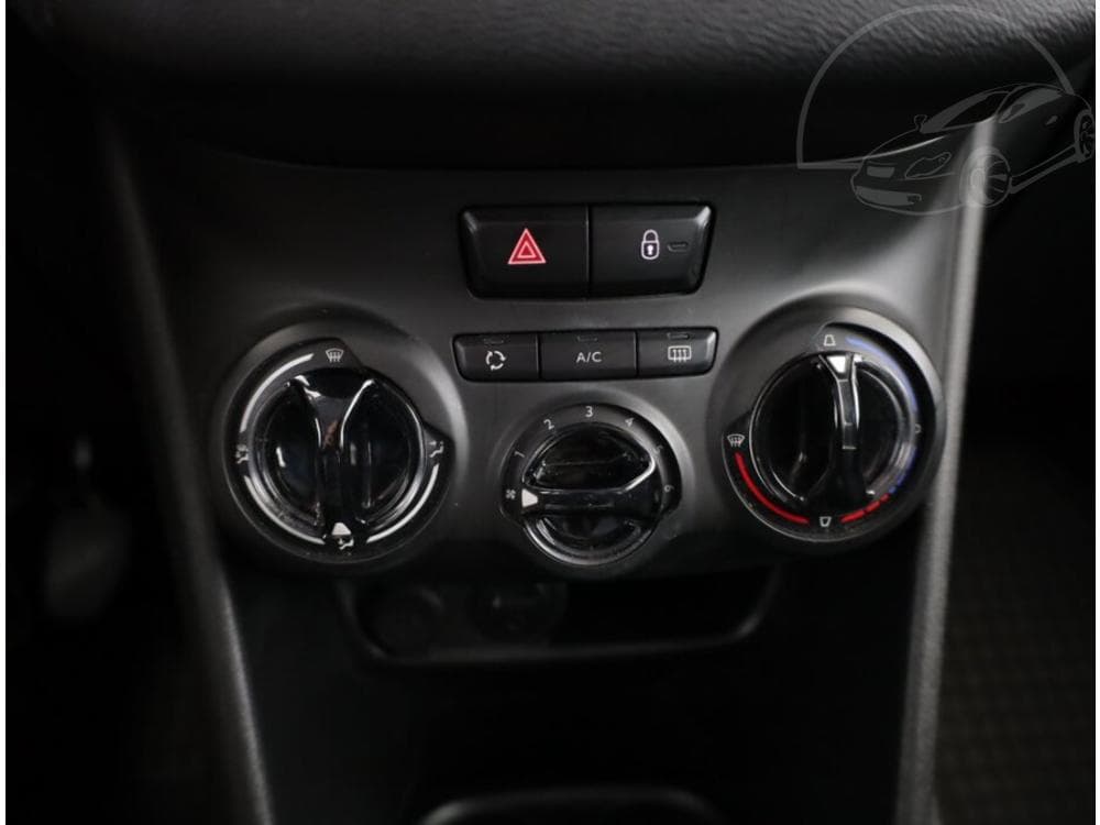 2016 Peugeot 208 - 21