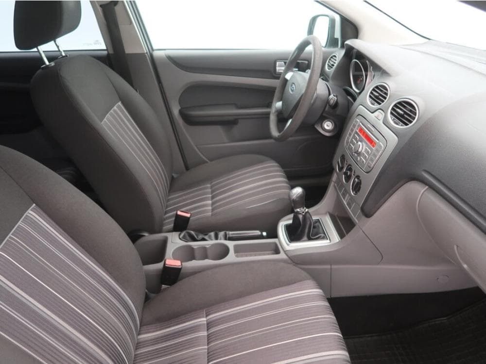2008 Ford FOCUS - 17