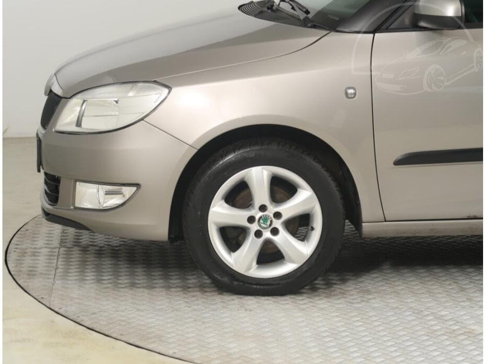 2012 Škoda FABIA - 27