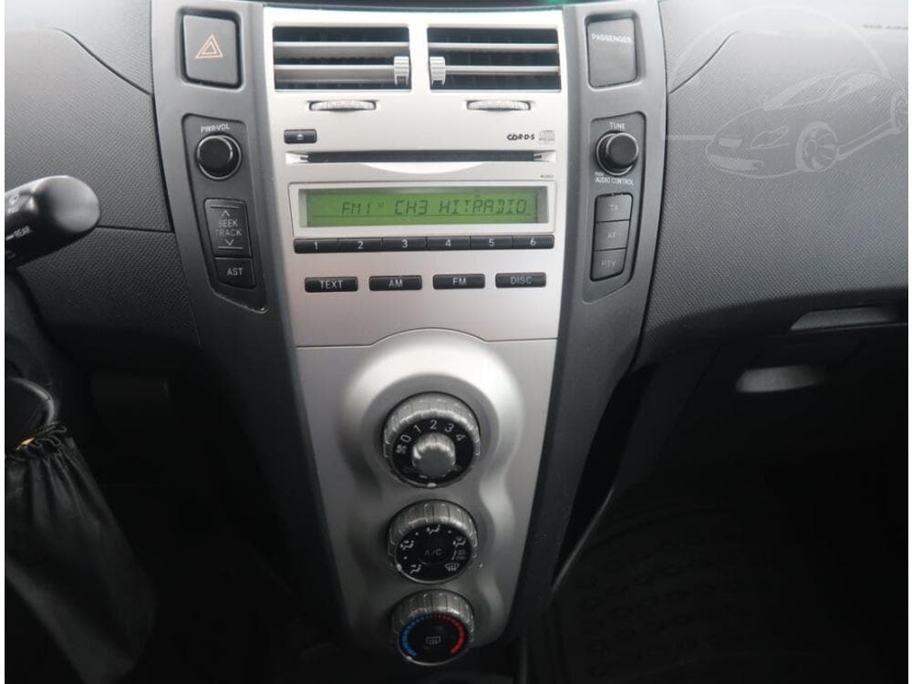 2007 Toyota YARIS - 23