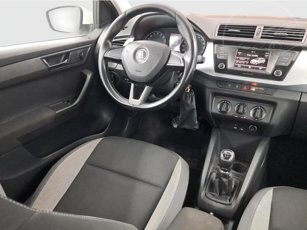 2015 Škoda FABIA - 7