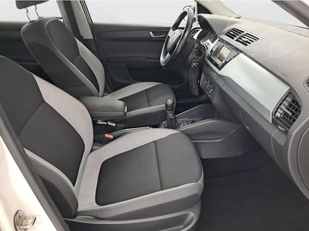 2015 Škoda FABIA - 9