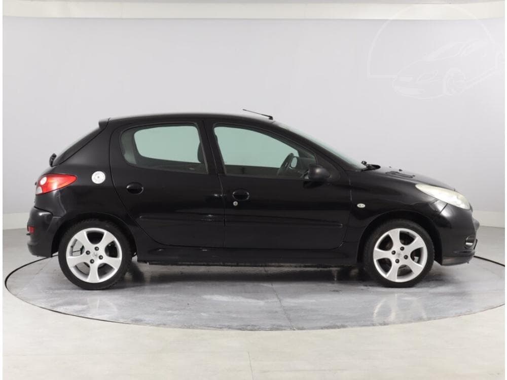 2012 Peugeot 206 - 11