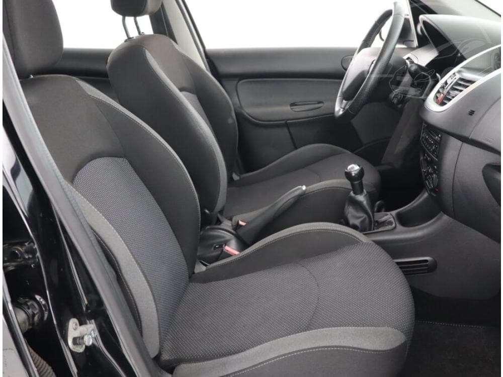 2012 Peugeot 206 - 17