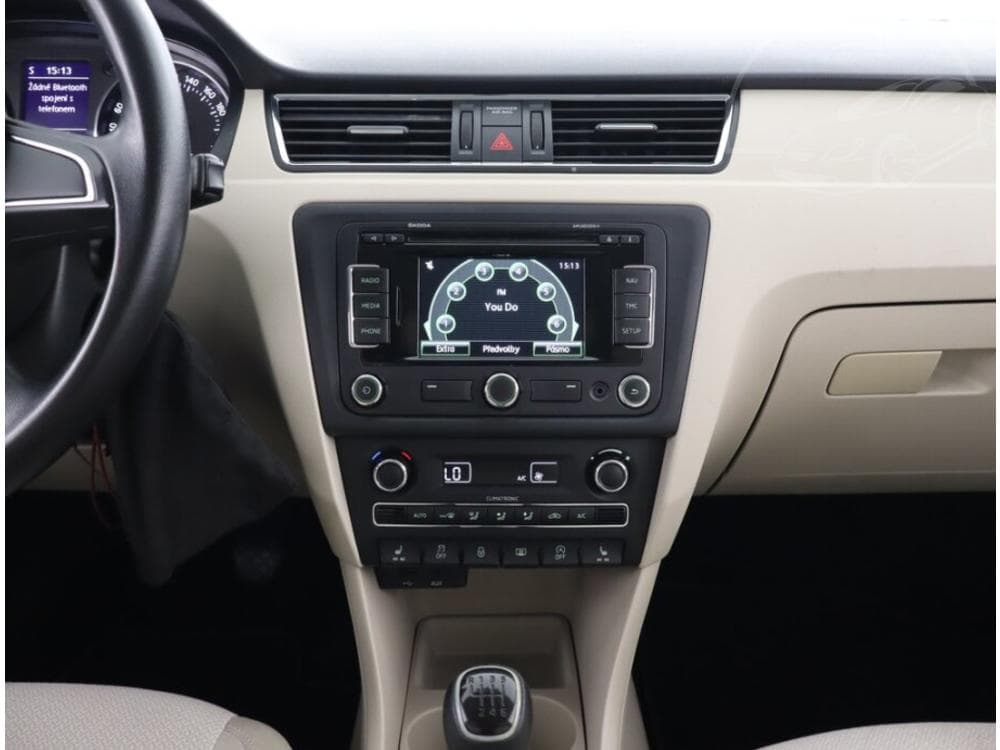 2012 Škoda RAPID - 23