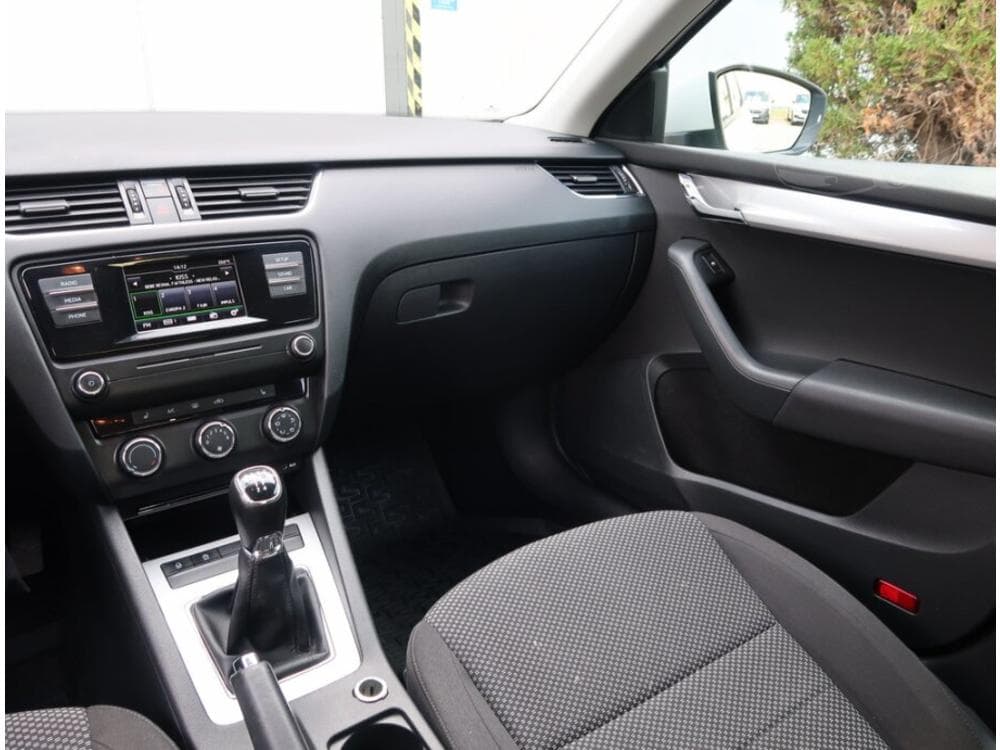2016 Škoda OCTAVIA - 8