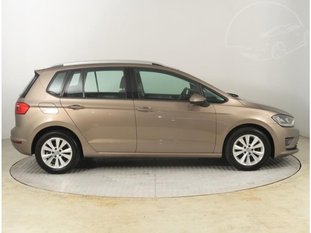 2015 Volkswagen GOLF - 11