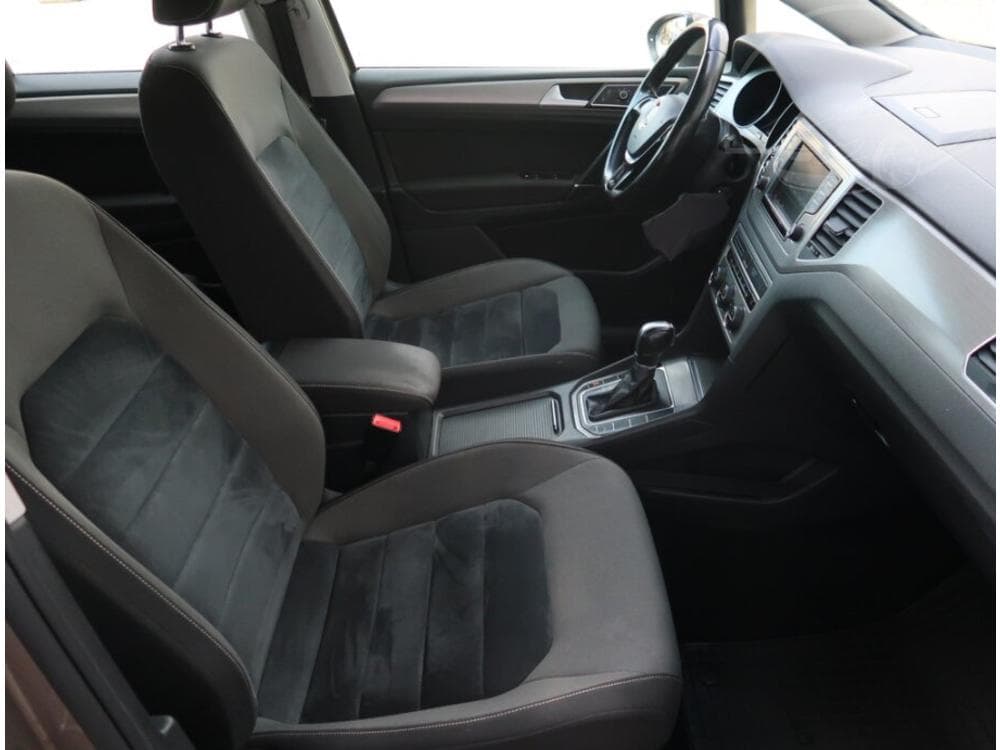 2015 Volkswagen GOLF - 17