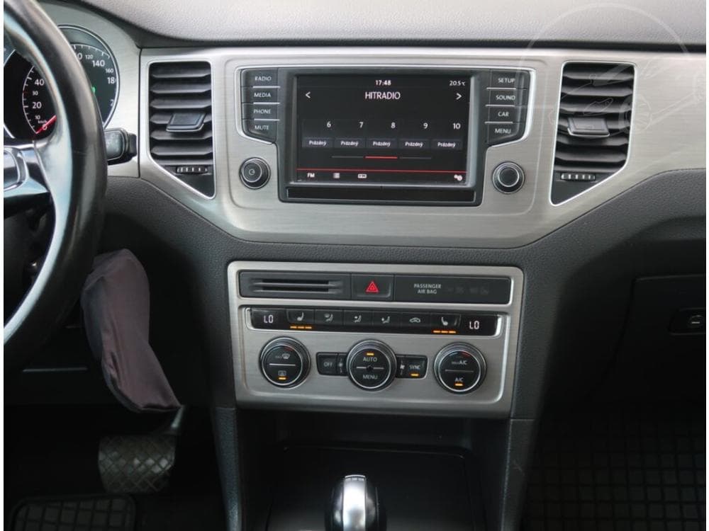 2015 Volkswagen GOLF - 23