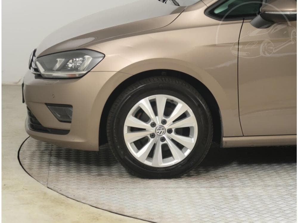 2015 Volkswagen GOLF - 29