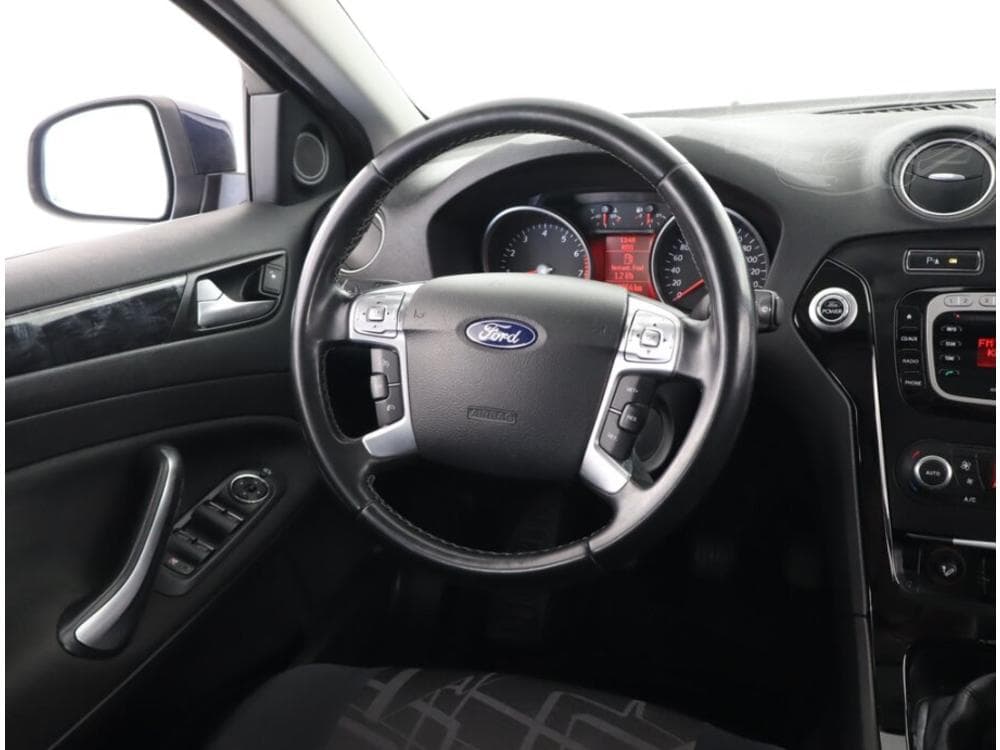2011 Ford MONDEO - 13