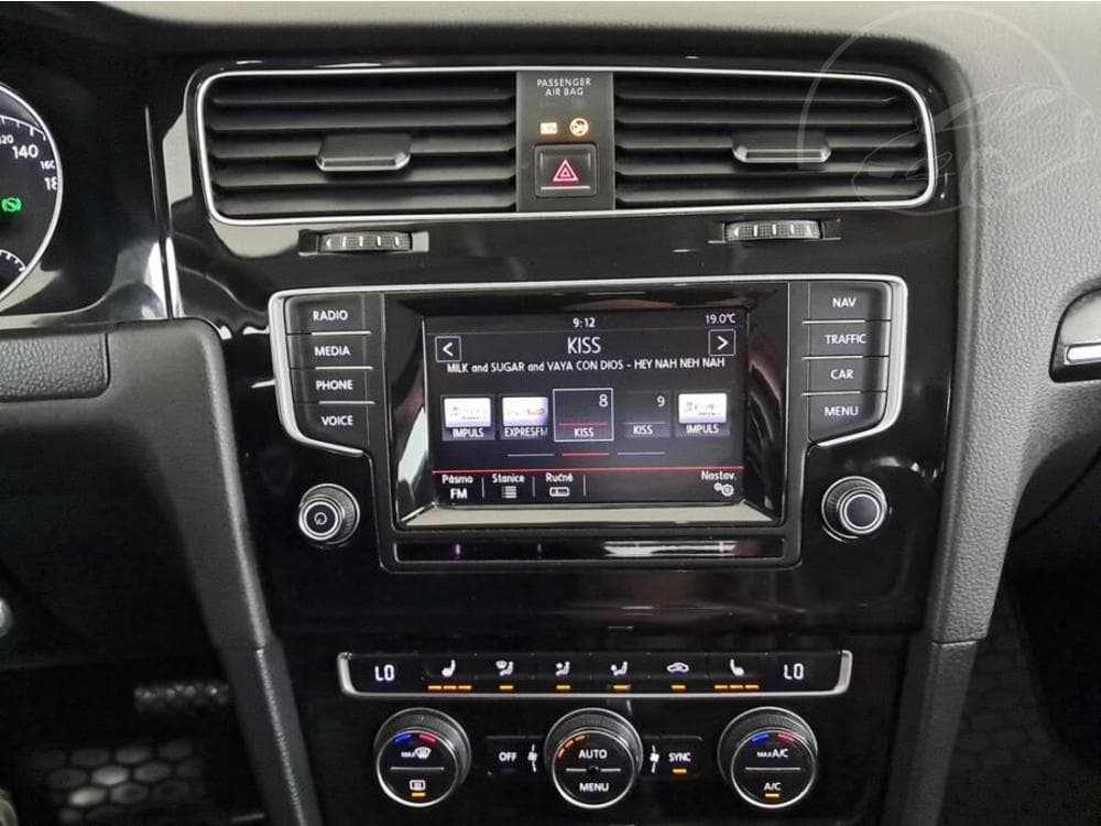 2014 Volkswagen GOLF - 23