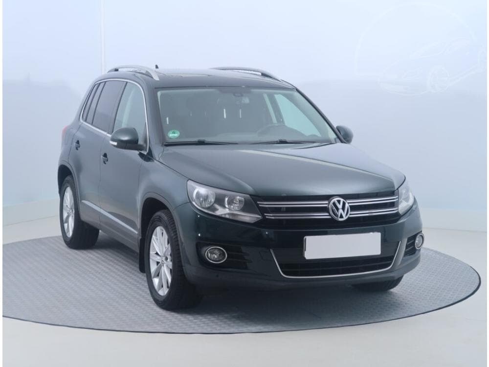 2012 Volkswagen TIGUAN