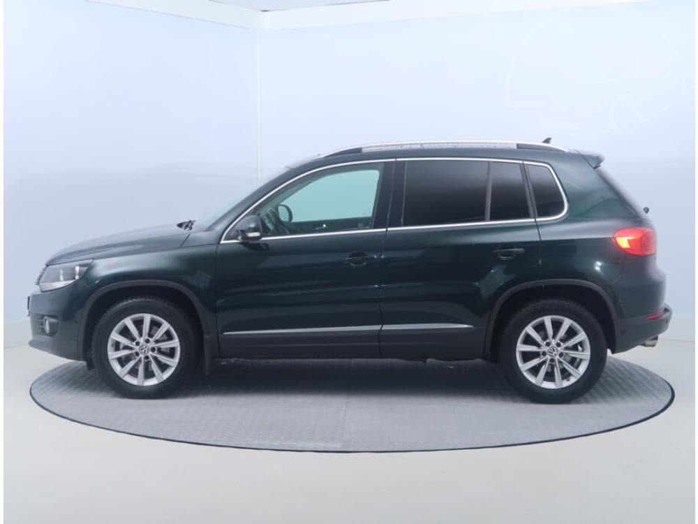 2012 Volkswagen TIGUAN - 5