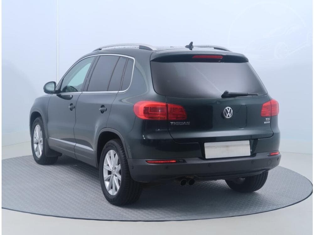 2012 Volkswagen TIGUAN - 7