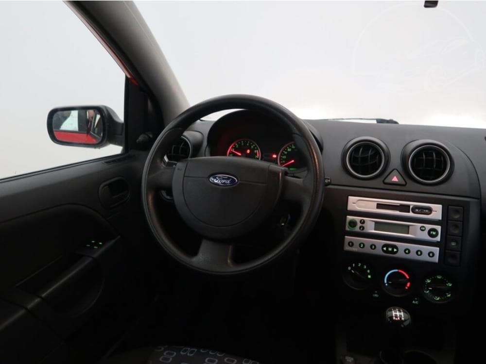 2005 Ford FIESTA - 13
