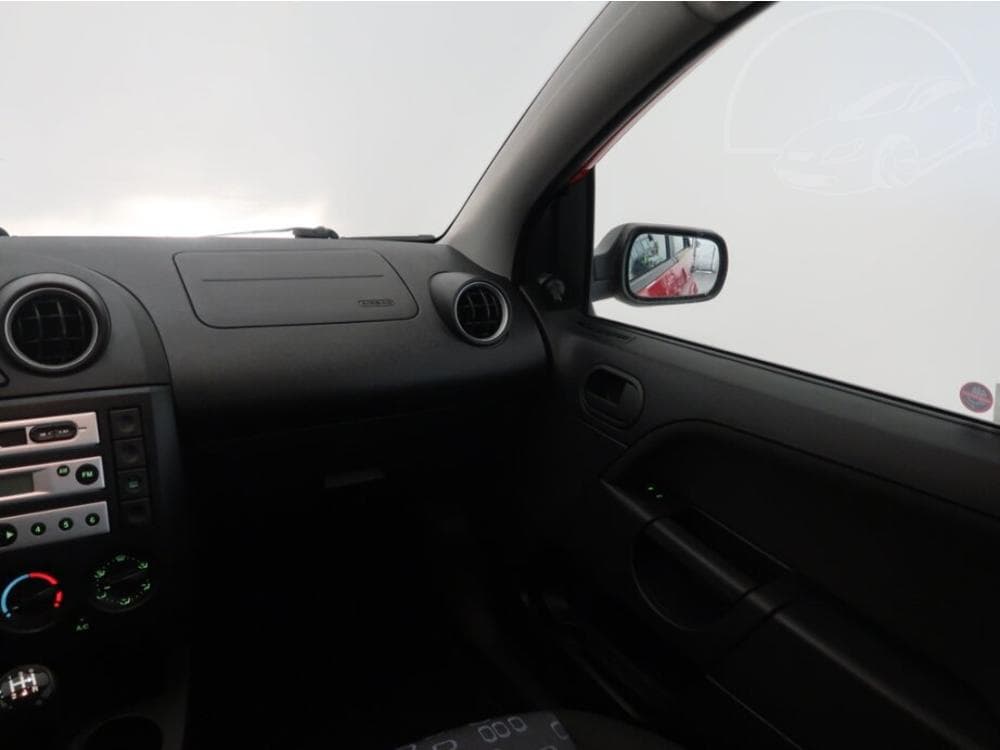 2005 Ford FIESTA - 15
