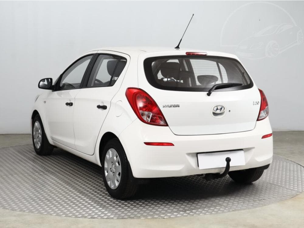 2013 Hyundai i20 - 5