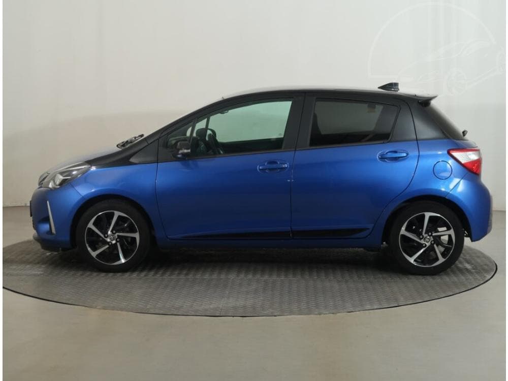 2020 Toyota YARIS - 3