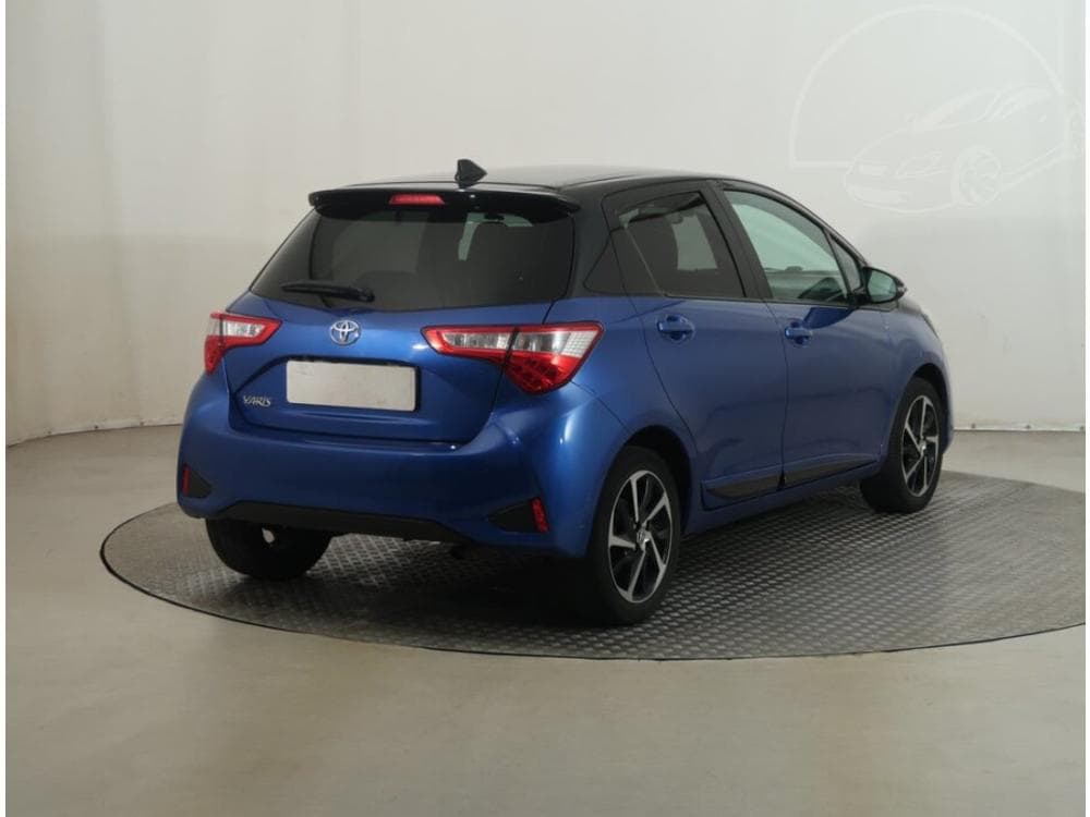 2020 Toyota YARIS - 5