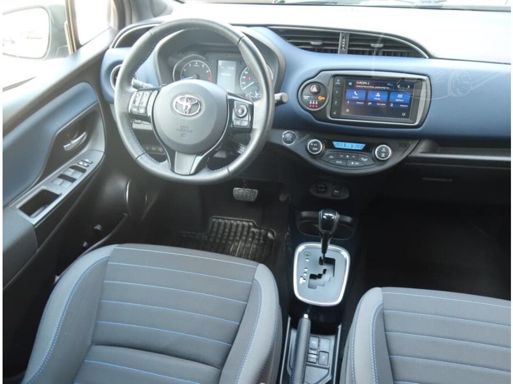 2020 Toyota YARIS - 7