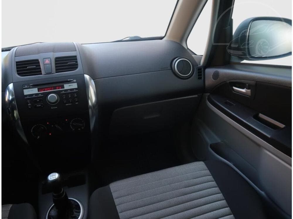 2013 Suzuki SX4 - 15