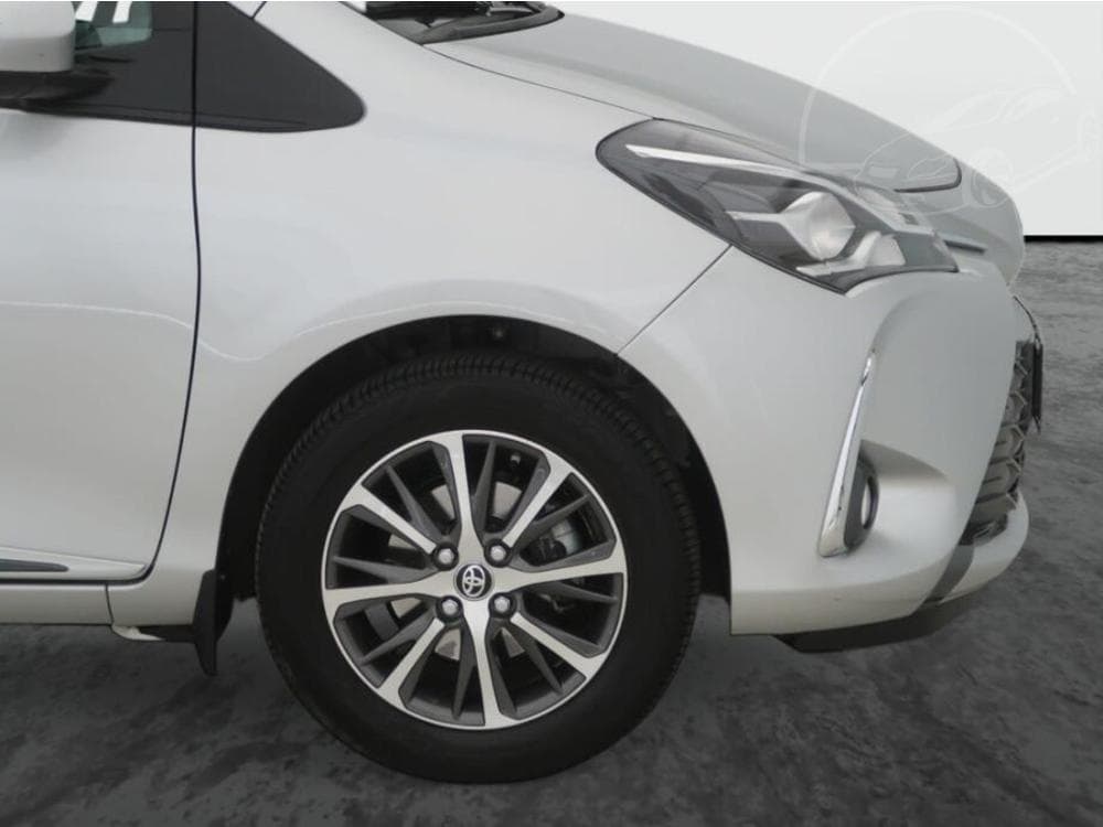 2020 Toyota YARIS - 15