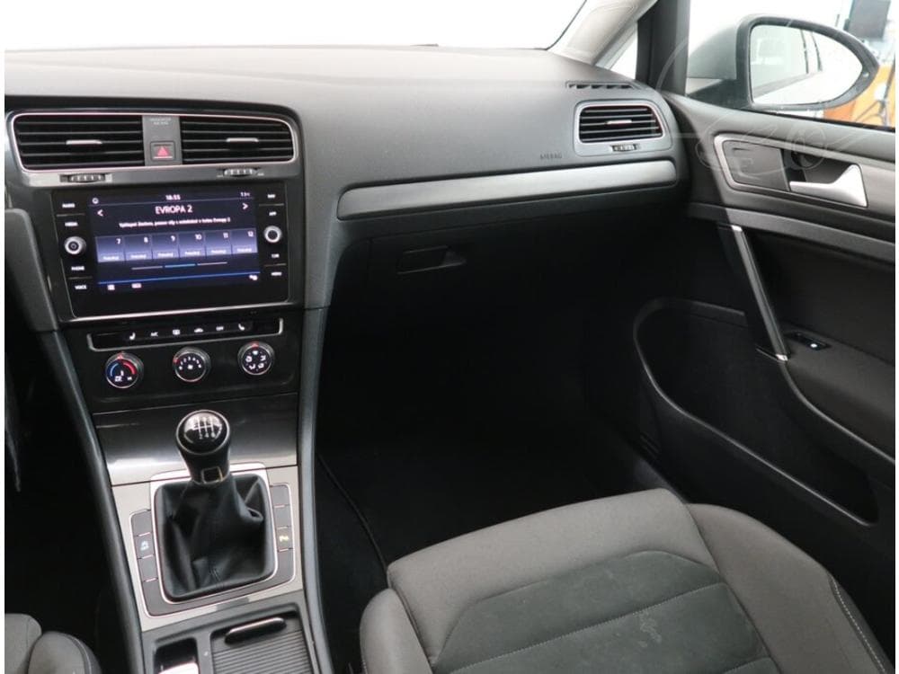 2017 Volkswagen GOLF - 15