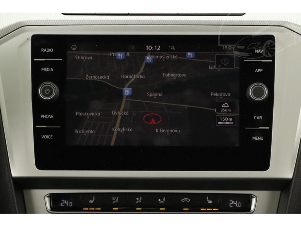 2018 Volkswagen PASSAT - 27