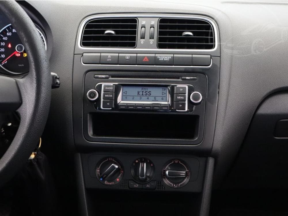 2010 Volkswagen POLO - 10