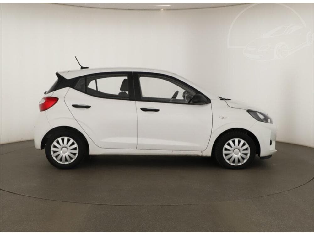 2021 Hyundai i10 - 11