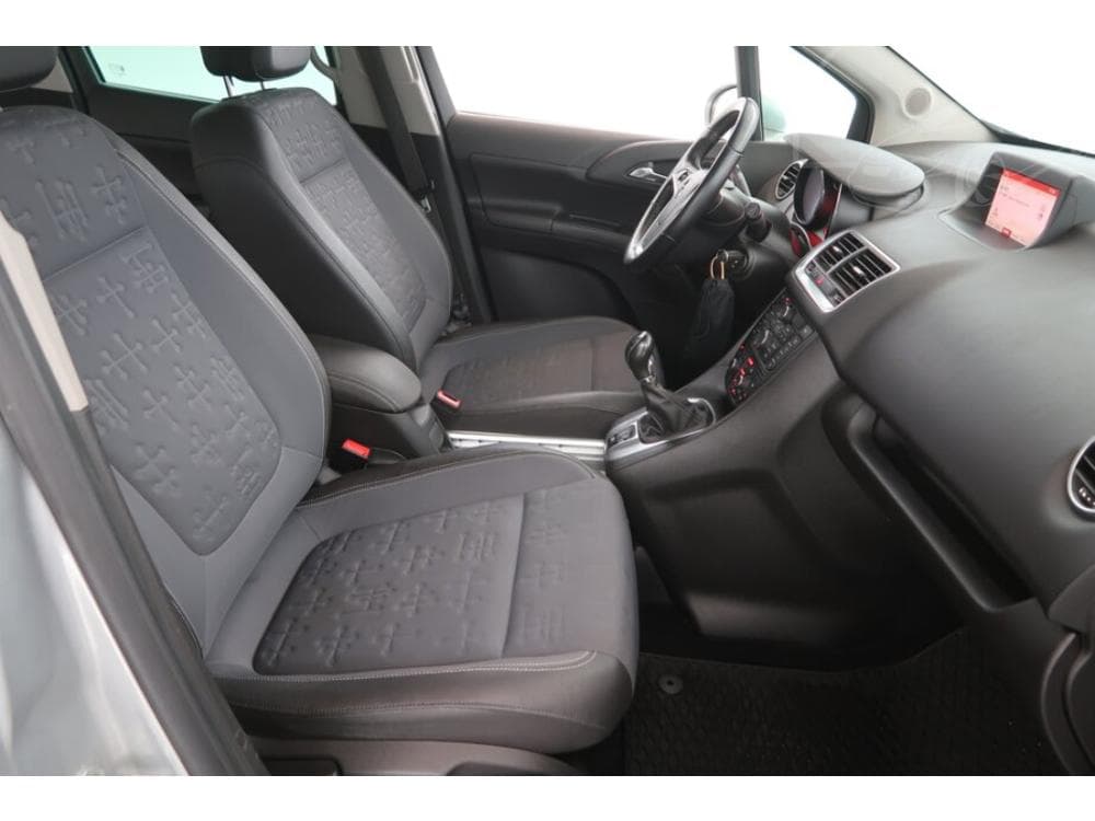 2015 Opel MERIVA - 9