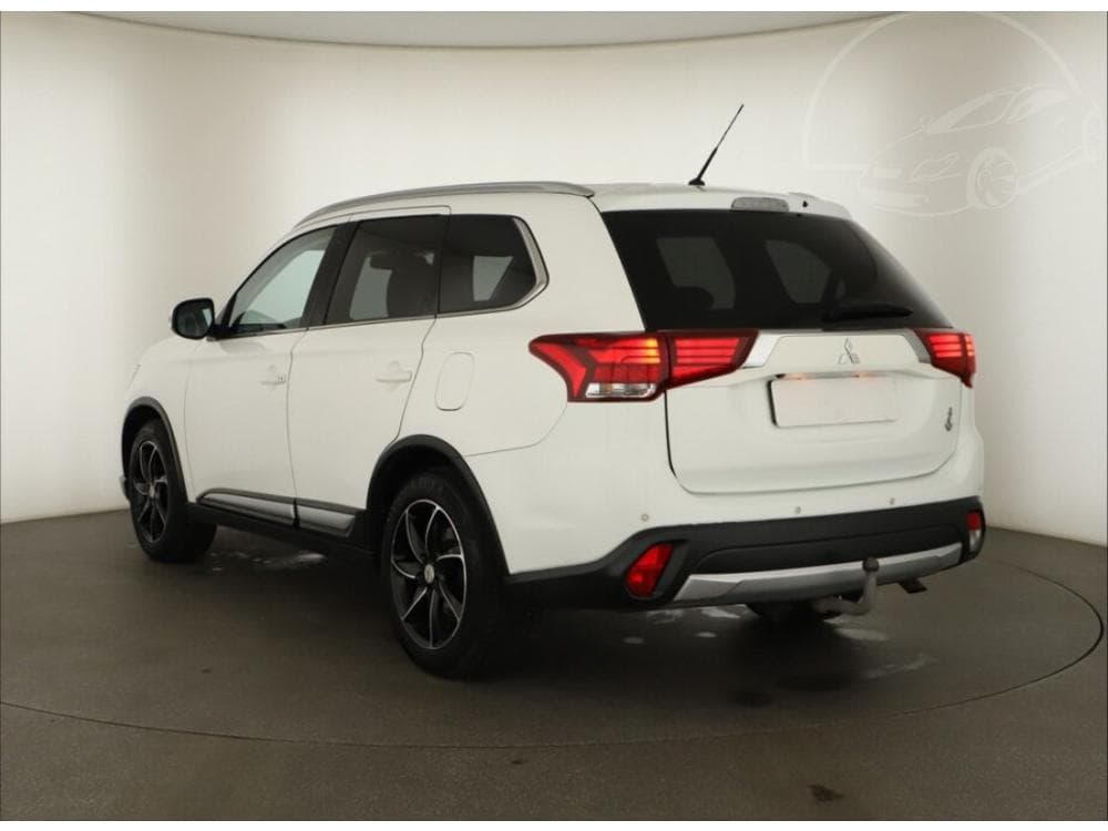 2016 Mitsubishi OUTLANDER - 7