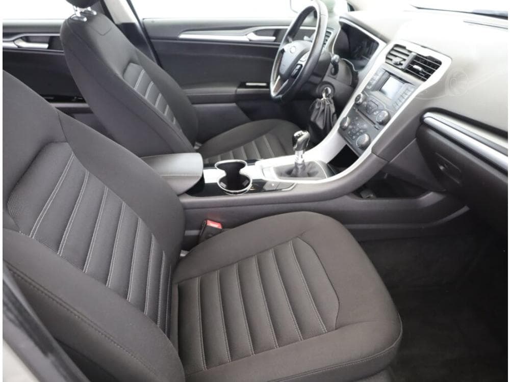 2015 Ford MONDEO - 13