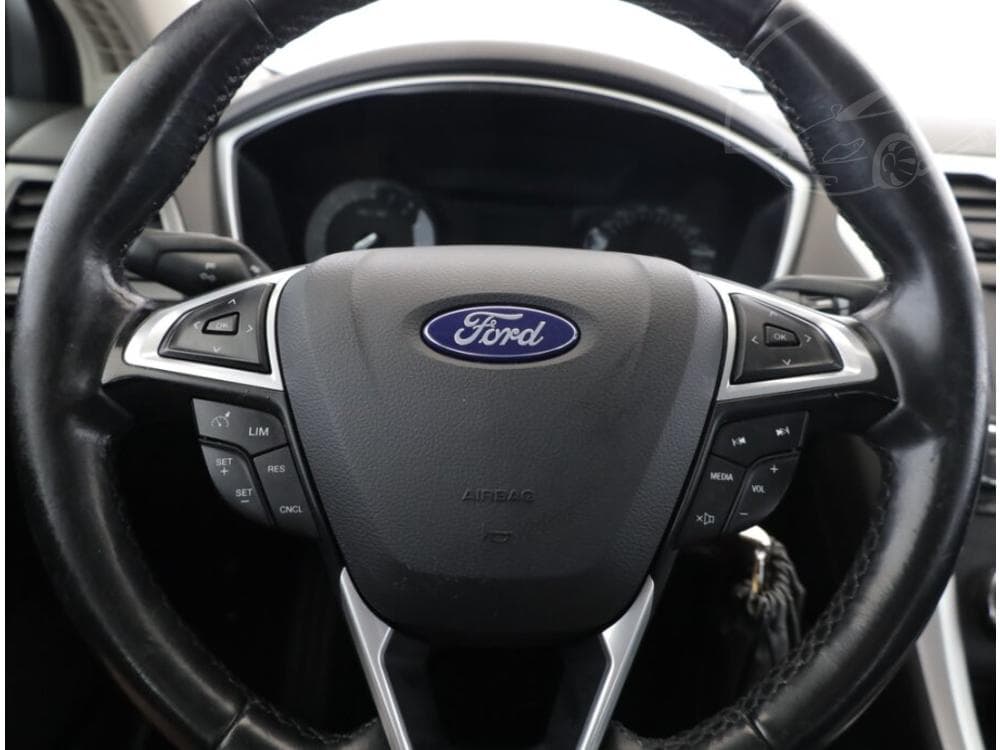 2015 Ford MONDEO - 15