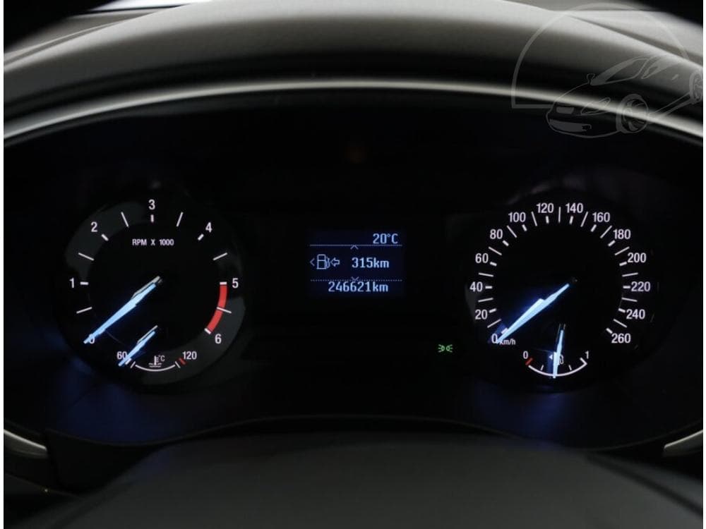 2015 Ford MONDEO - 17