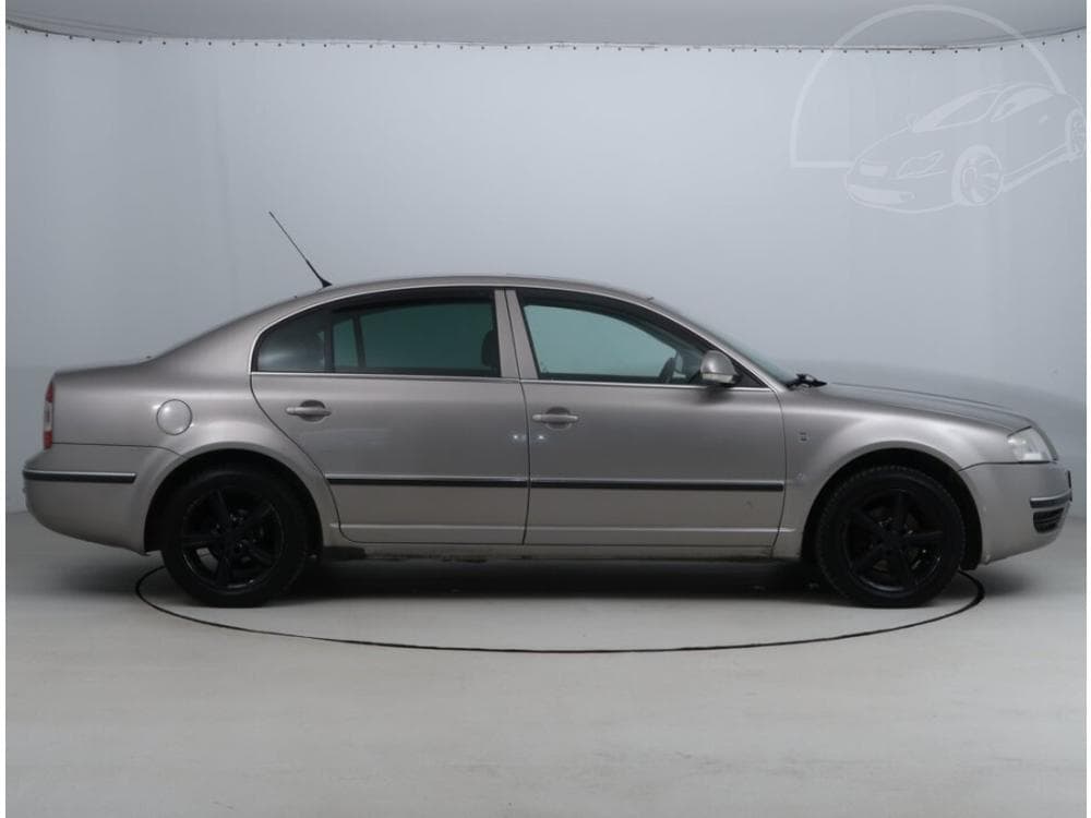 2008 Škoda SUPERB - 11