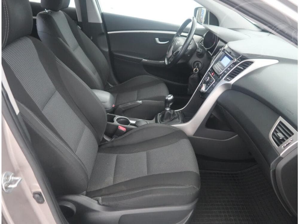 2016 Hyundai i30 - 17