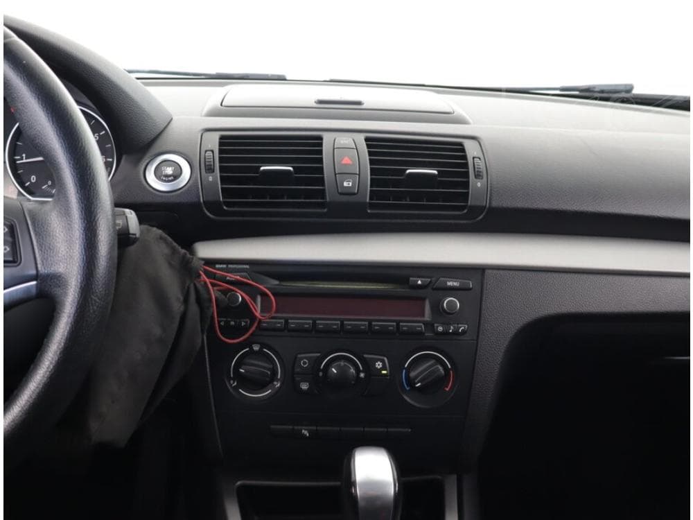 2010 BMW 1-SERIES - 19
