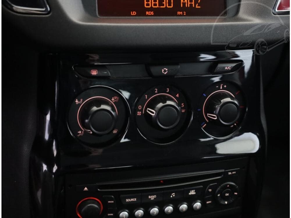 2015 Citroen C3 - 10
