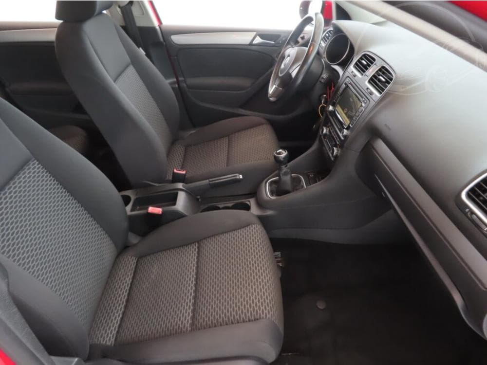 2009 Volkswagen GOLF - 17