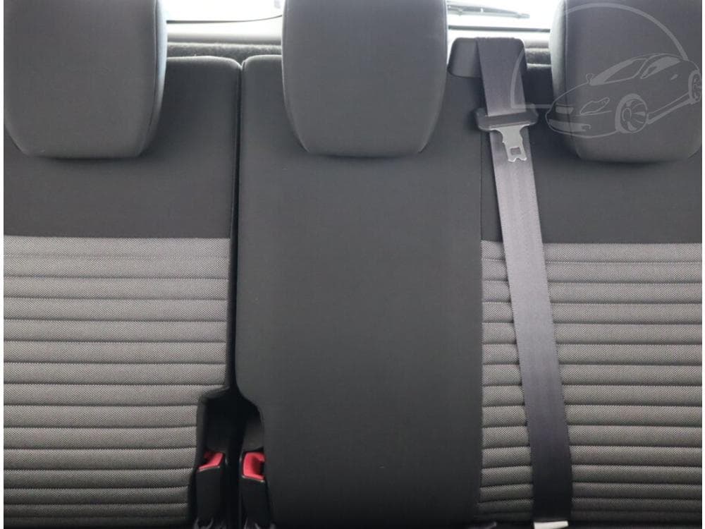 2012 Suzuki SX4 - 19