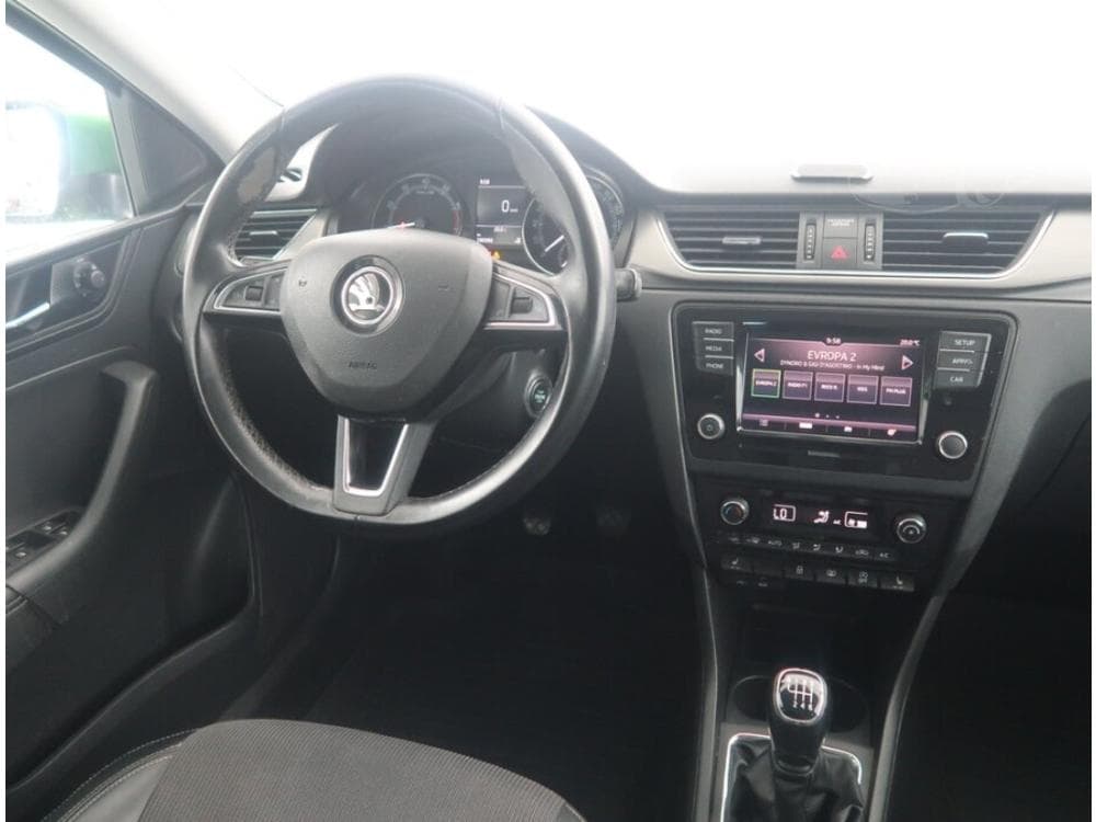 2017 Škoda RAPID - 13