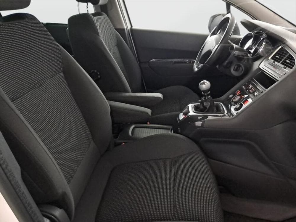 2014 Peugeot 5008 - 17
