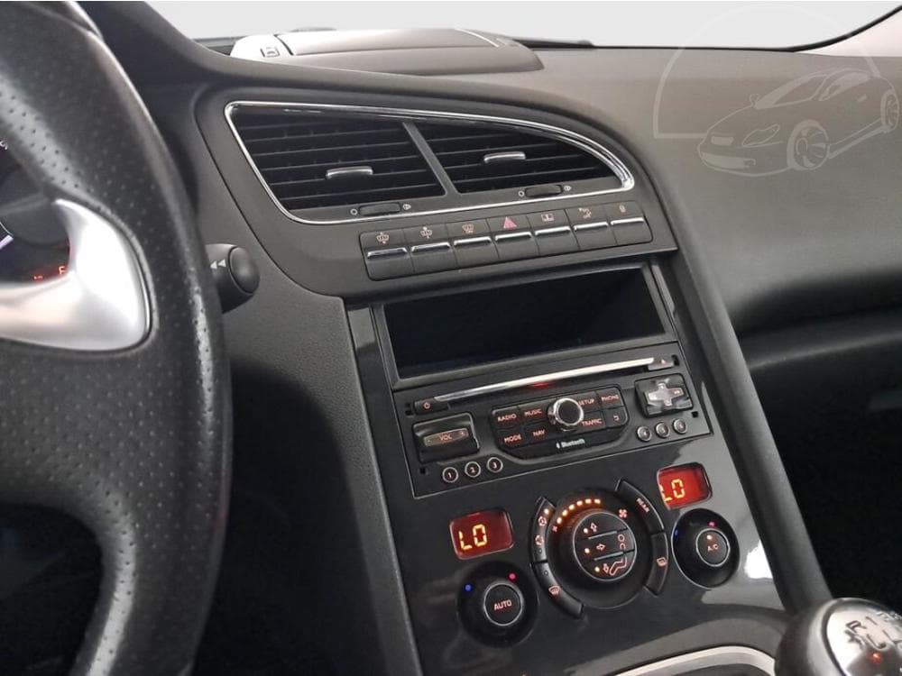 2014 Peugeot 5008 - 23